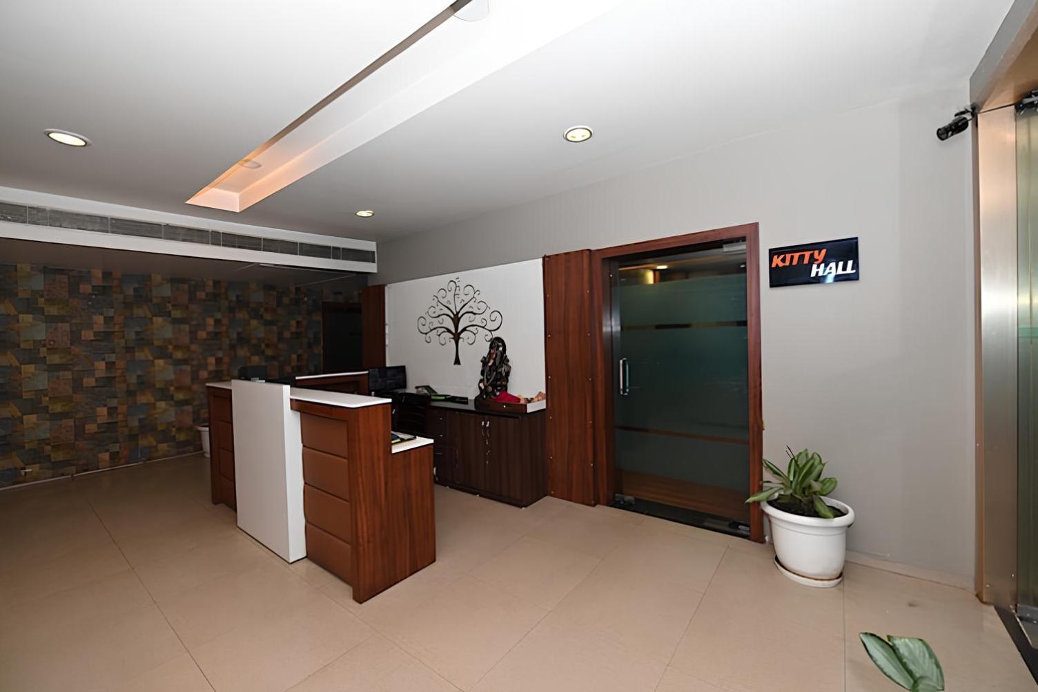 Club 7 Resort And Banquets بريلي المظهر الخارجي الصورة